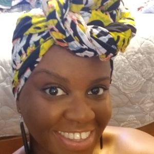 Meet your Posher, Latanya